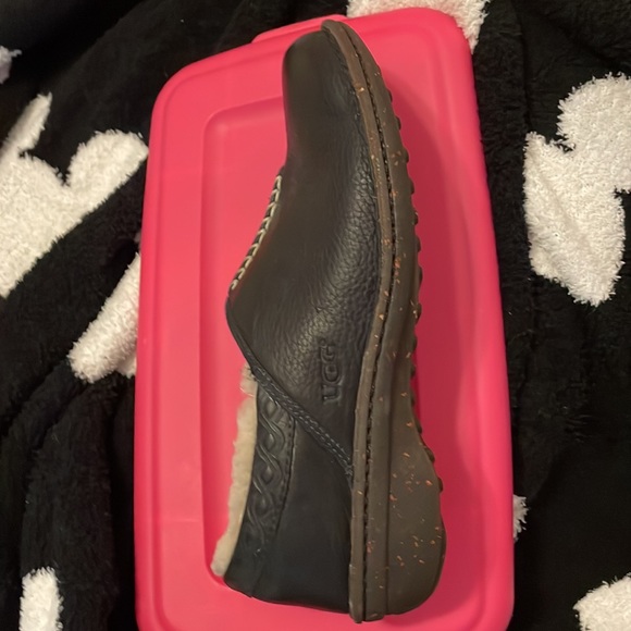 Uggs new without tag slip on size 9 women - Picture 6 of 6
